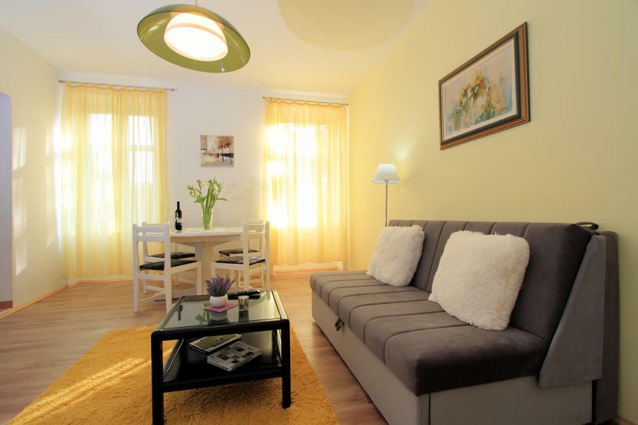 Bivium Apartment โอโทชาส ภายนอก รูปภาพ
