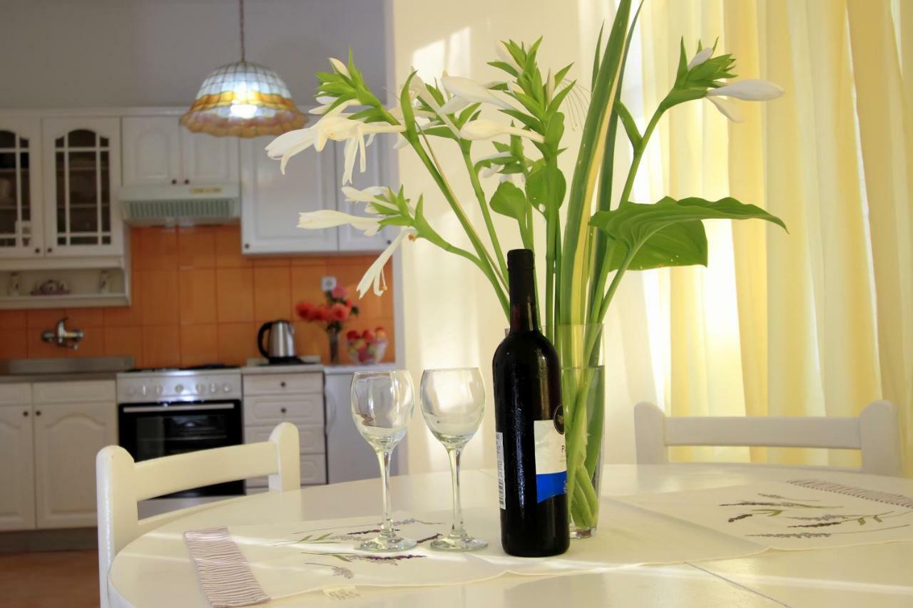 Bivium Apartment โอโทชาส ภายนอก รูปภาพ
